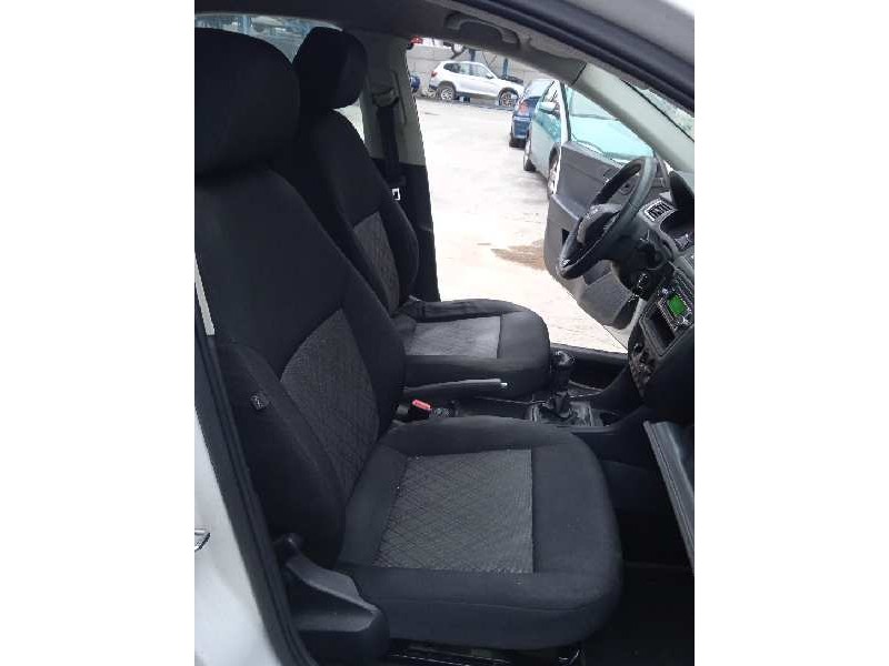 seat toledo (kg3) del año 2015