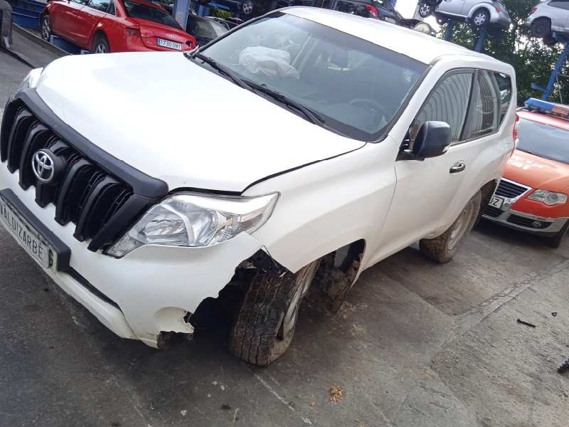 toyota land cruiser (j15) del año 2016