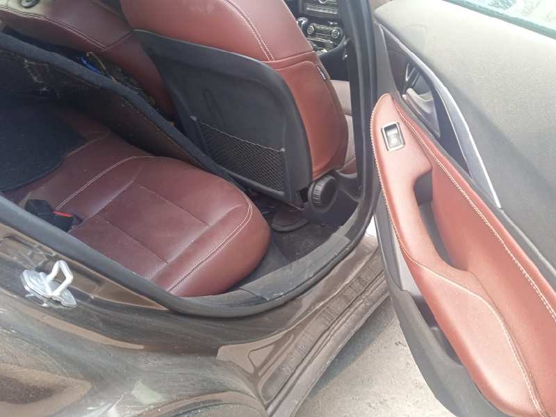 infiniti q30 del año 2016