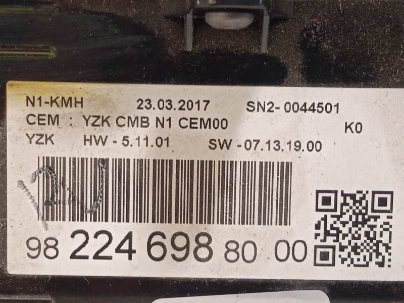 Recambio de cuadro instrumentos para toyota proace verso 1.6 d-4d cat referencia OEM IAM 9822469880  
