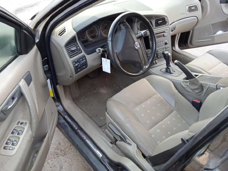 volvo s60 berlina del año 2007