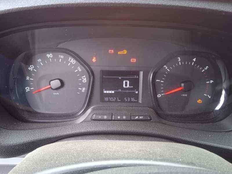 Recambio de cuadro instrumentos para toyota proace verso 1.6 d-4d cat referencia OEM IAM 9822469880  