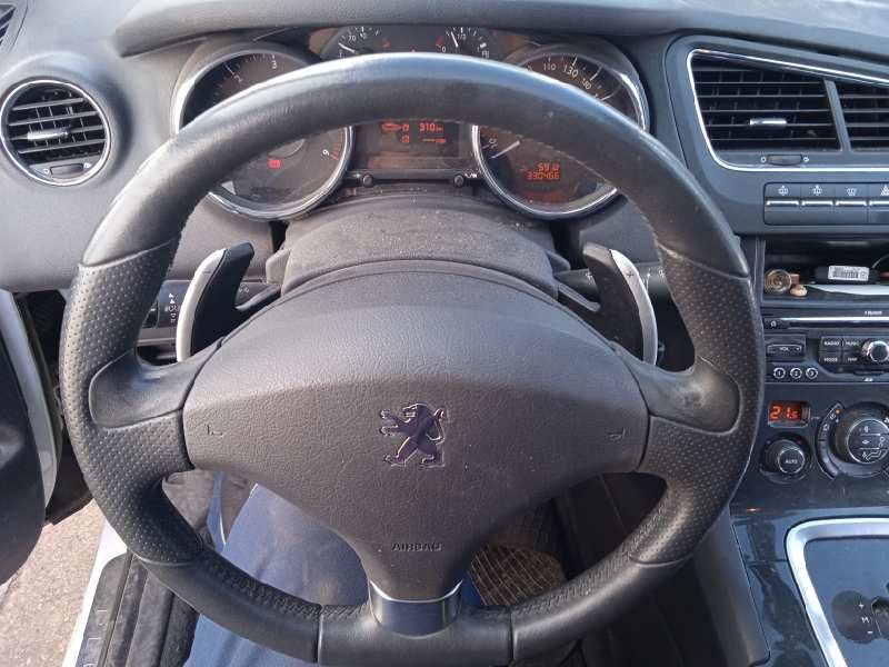 peugeot 5008 del año 2011