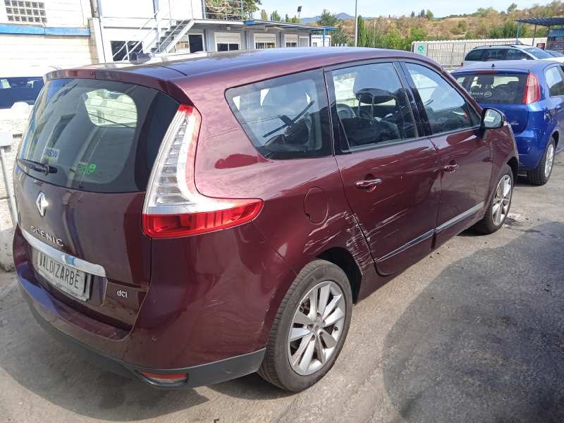 renault scenic iii del año 2012
