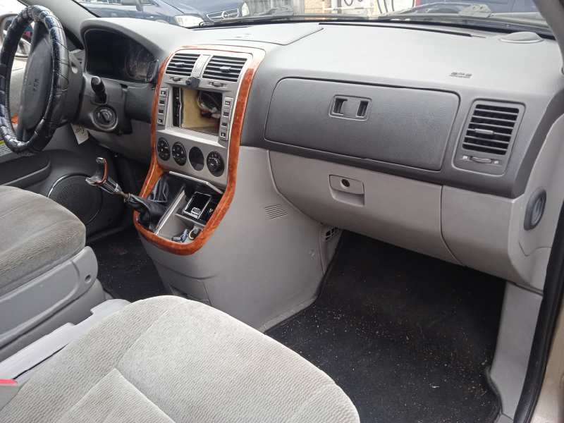 kia carnival ii del año 2005