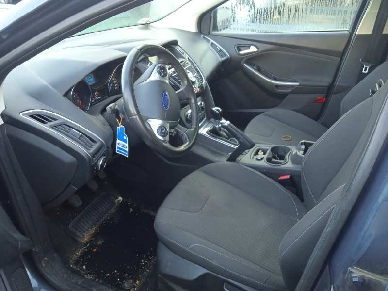 ford focus turn. del año 2014
