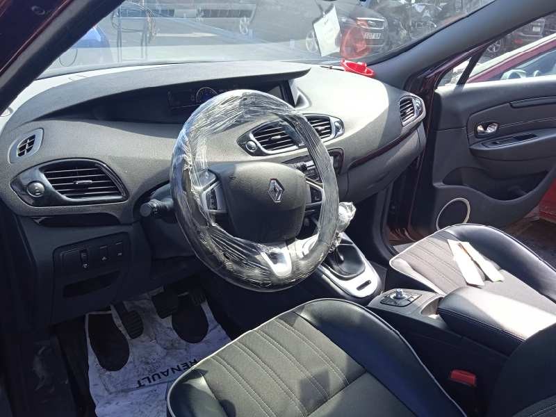 renault scenic iii del año 2012