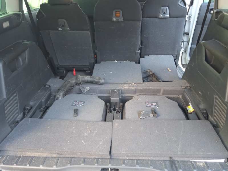 peugeot 5008 del año 2011