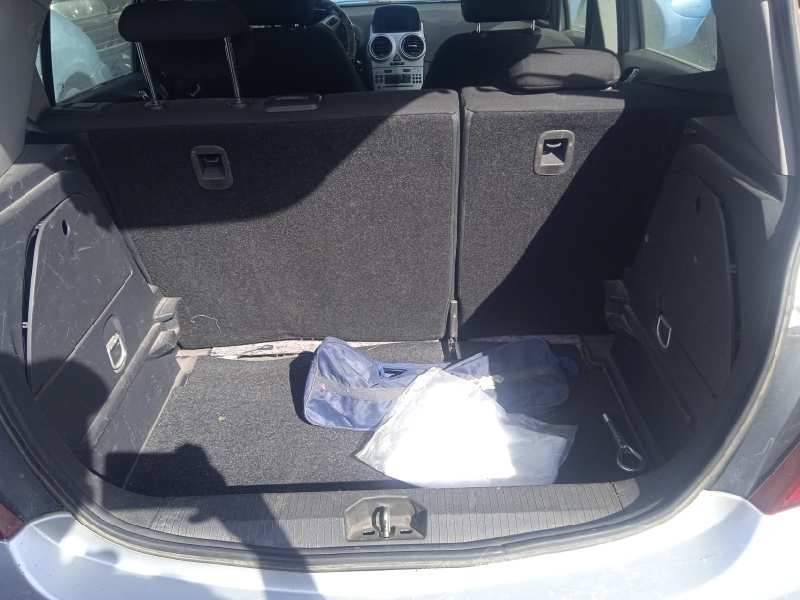 opel corsa d del año 2010