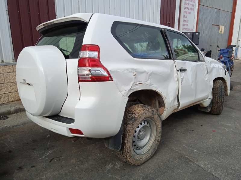 toyota land cruiser (j15) del año 2016