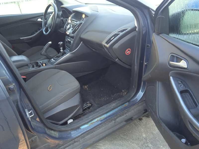 ford focus turn. del año 2014