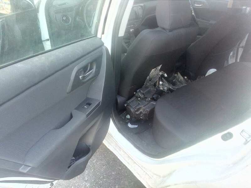 toyota auris del año 2016