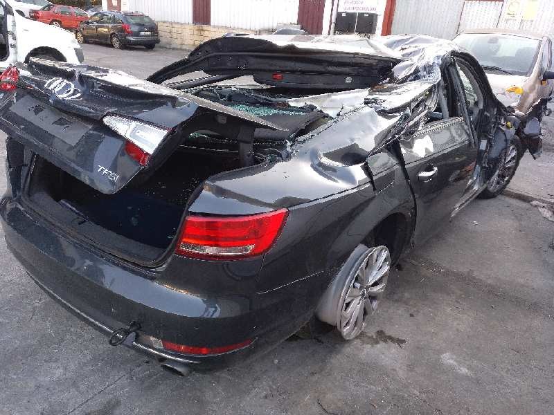 audi a4 berlina (8w2) del año 2016