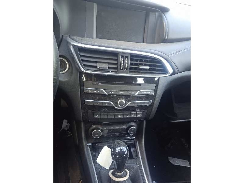 infiniti q30 del año 2016