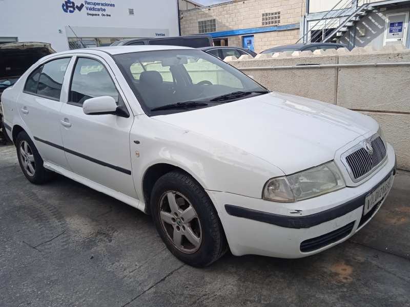 skoda octavia berlina (1u2) del año 2004