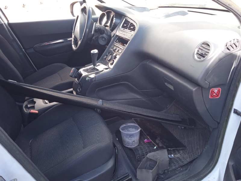 peugeot 5008 del año 2011