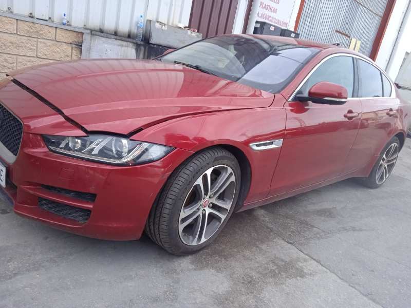jaguar xe del año 2015