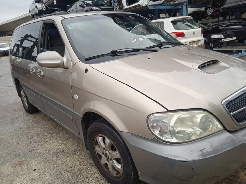 kia carnival ii del año 2005