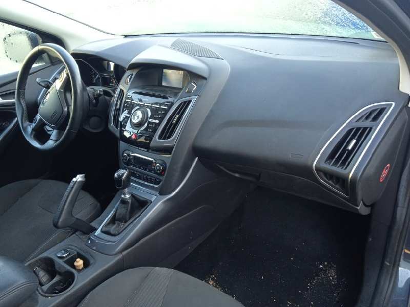 ford focus turn. del año 2014