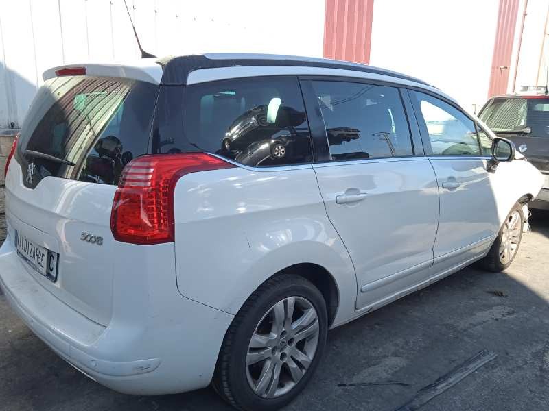 peugeot 5008 del año 2011