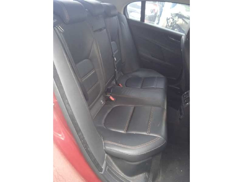 jaguar xe del año 2015