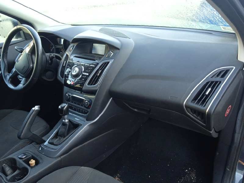 ford focus turn. del año 2014
