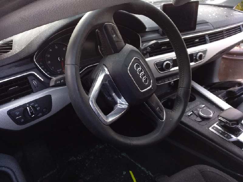 audi a4 berlina (8w2) del año 2016