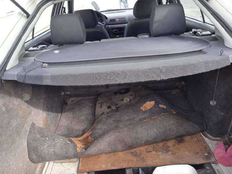 skoda octavia berlina (1u2) del año 2004