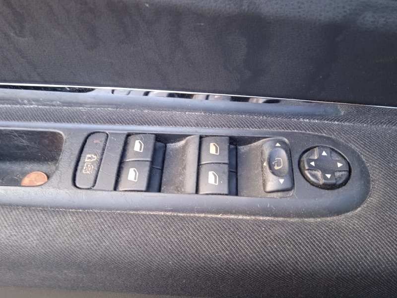 peugeot 5008 del año 2011