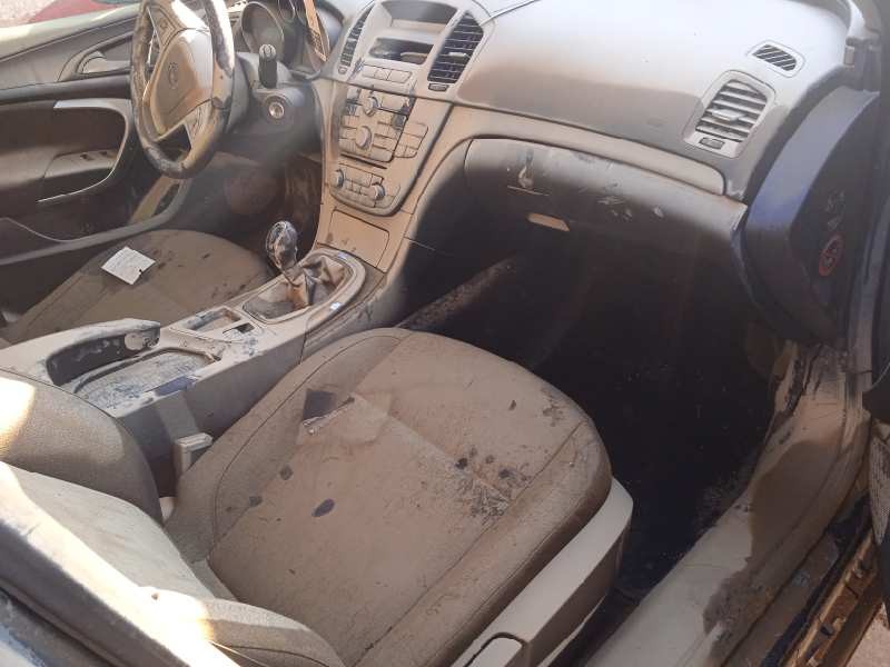 opel insignia berlina del año 2009