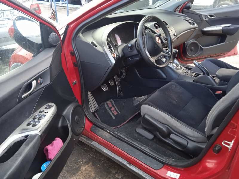 honda civic berlina 5 (fk) del año 2006