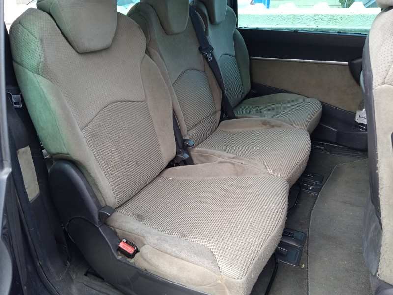 peugeot 807 del año 2005