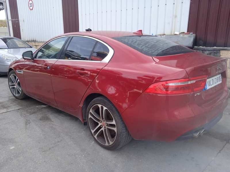 jaguar xe del año 2015