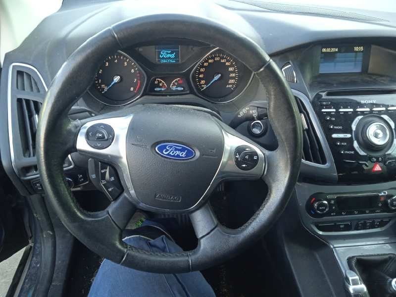 ford focus turn. del año 2014