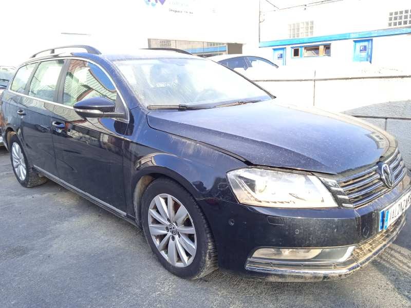 volkswagen passat variant (365) del año 2014