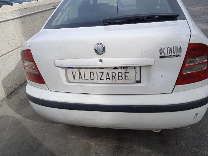 skoda octavia berlina (1u2) del año 2004