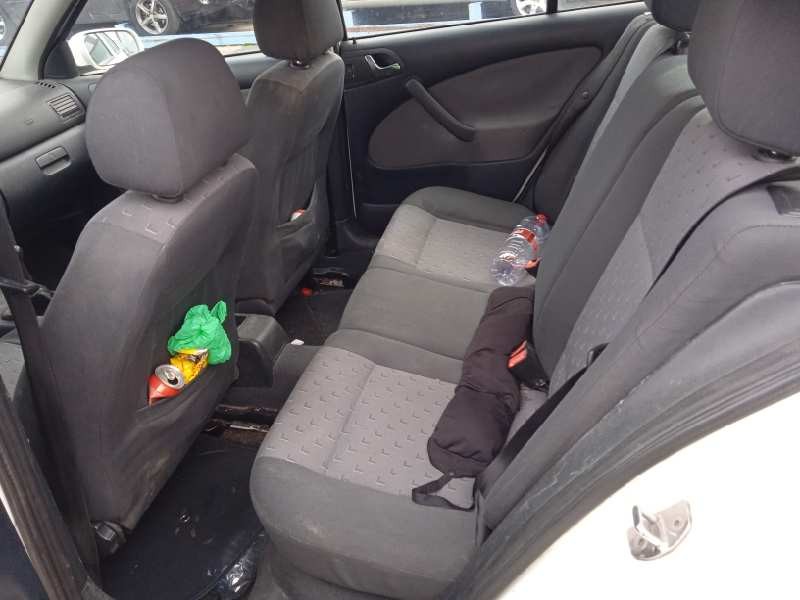 skoda octavia berlina (1u2) del año 2004