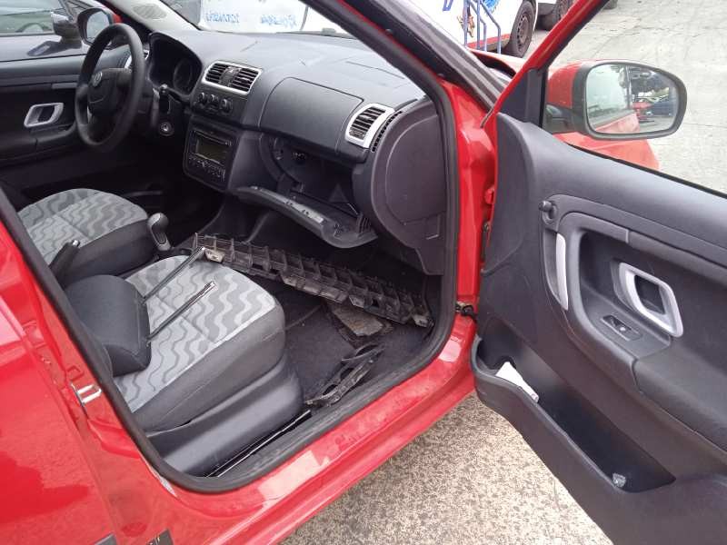 skoda fabia (5j2 ) del año 2010