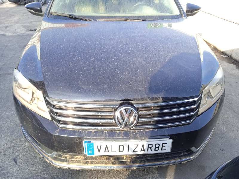 volkswagen passat variant (365) del año 2014