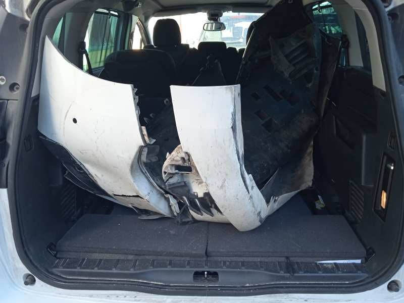 peugeot 5008 del año 2011