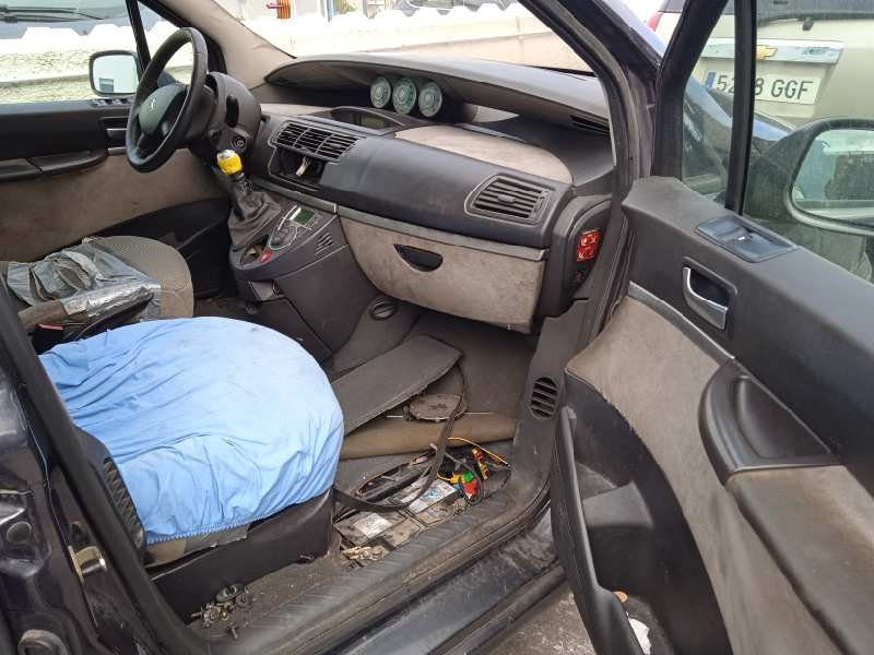 peugeot 807 del año 2005