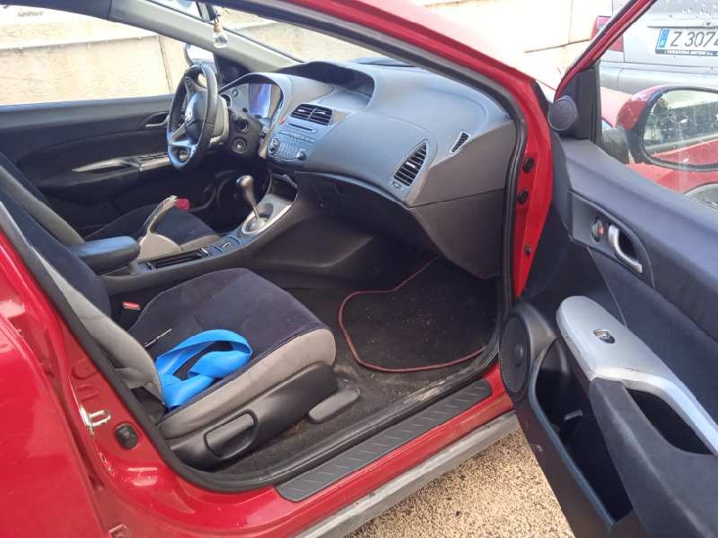 honda civic berlina 5 (fk) del año 2006