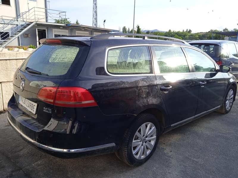 volkswagen passat variant (365) del año 2014
