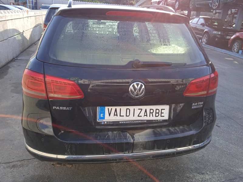volkswagen passat variant (365) del año 2014