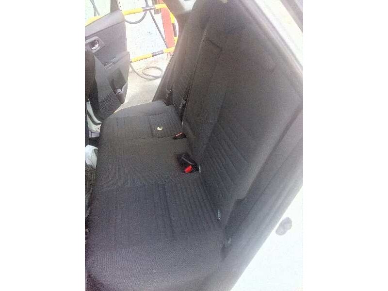 toyota auris del año 2016