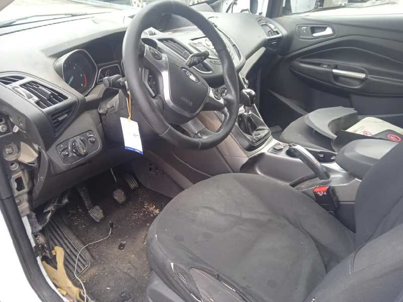 ford kuga (cbs) del año 2016