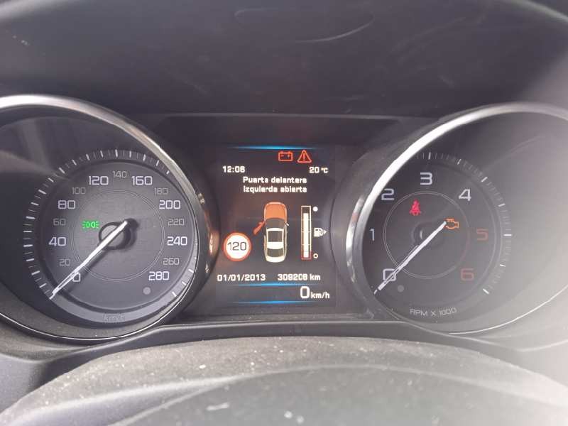 jaguar xe del año 2015