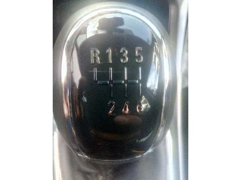 opel astra j gtc del año 2013