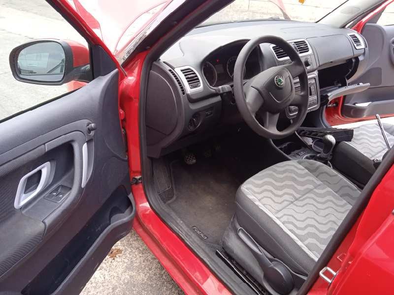 skoda fabia (5j2 ) del año 2010