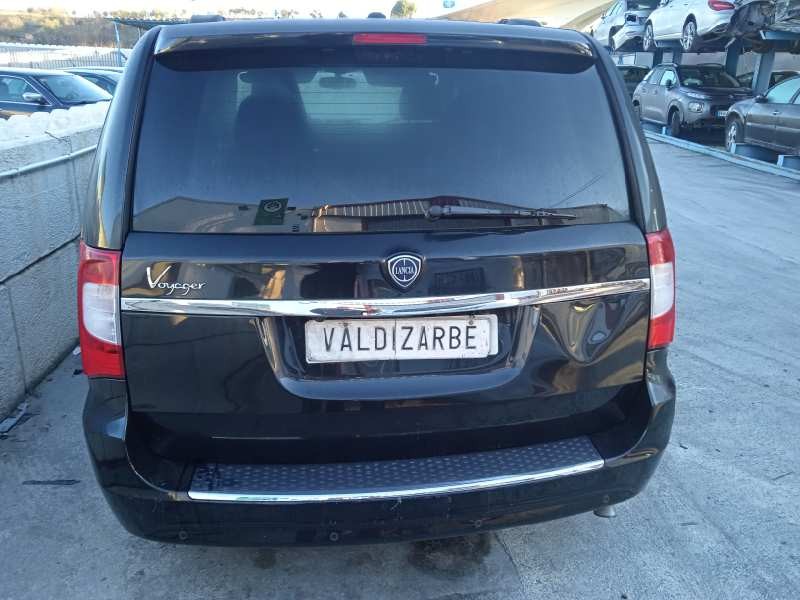 lancia voyager (404) del año 2012